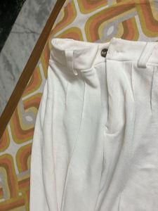 Chic Wide-Leg White Trousers