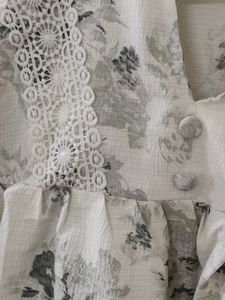 floral off white top casual wear