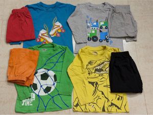 toddlers T-shirts with pajamas/ set of 4
