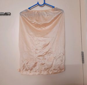 Under Skirt, Nightwear