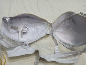 Lace Trim💙 Padded Bra