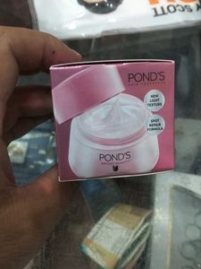 Pond's Bright Beauty Spot Repair Cream