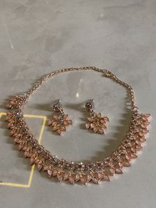Elegant Rose Gold Necklace and Earring Set