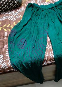 Green Ethnic Kurta with Purple Bandhani Print