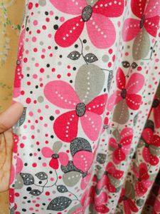 🇳🇿💫🎀Elegant Floral Nightgown