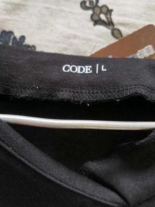 CODE Black V-Neck 3/4 Sleeve Top