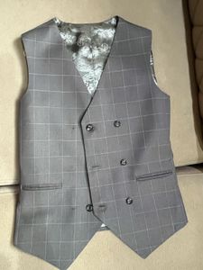 ✨ Elegant Grey Checked 3-Piece Suit Set ✨