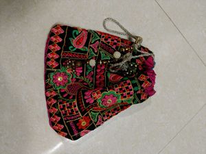 03 Cute Mini Handbag