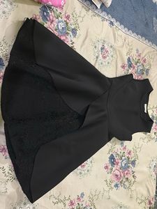 Chic Black Lace Detail Dress