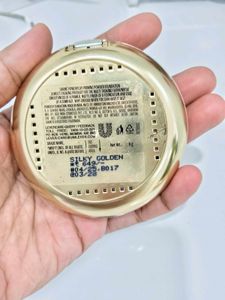 Lakme Compact Powder (silky golden)