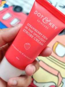 DOT & KEY Strawberry Dew Strobe Cream