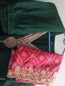 Elegant Green Kurta Set with Red Dupatta