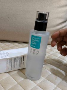 COSRX Two in One Poreless Power Liquid.