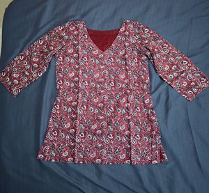 Maroon Floral Print V-Neck Kurta