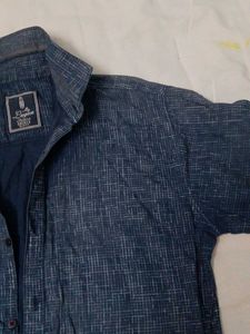 Men's Blue Patterned Button-Down