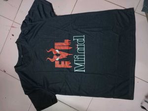 Cool Graphic Print T-Shirt .