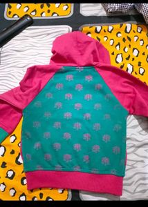 Sweatshirt And Pant Set For Babies