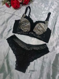 Lace Bra and Panty Set