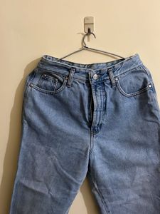 Light Wash Relaxed Fit Jeans