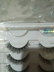 false eyelashes