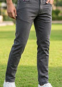Tommy Hilfiger Denim Jeans - Stylish & Comfortable