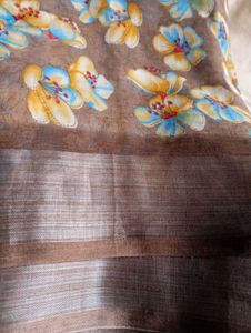 used lenin Beautiful Floral Saree. without blouse