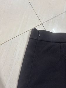 Chic Black A-Line Mini Skirt