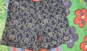 Printed denim Shorts 30 Size