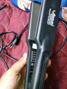 Asbah Professional Hair Straightener