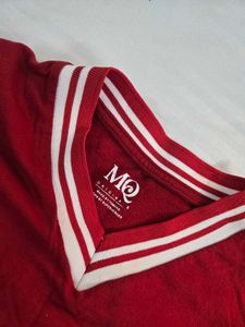 Red Graphic T-Shirt size M