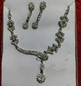 Sparkling Jewellery Set