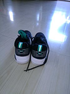 Athletic Sneakers - Navy &amp; Turquoise Accents