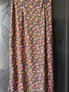 H&amp;M Floral Print Midi Skirt