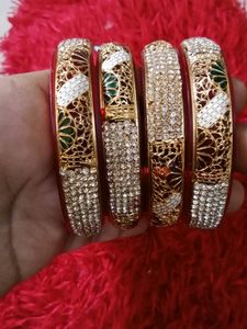Exquisite Set of 4 Traditional Bangles