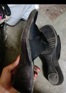 Black Flip-Flops Sandals