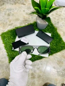 YSL Saint Laurent Black Sunglasses