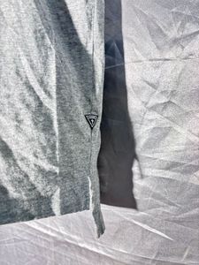 Guess Men's Graphic T-Shirt
