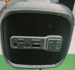 Urbn  Bang  1000 Speaker. Like New. Good Condition