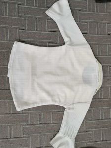 #Girls White फ्लोरल क्रोशिया कॉर्ड सेट (Croche