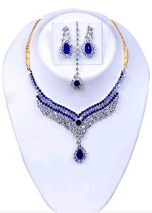 BRAND NEW** BEAUTIFUL Necklace Set