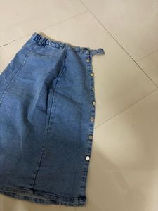 Stylish Denim Midi Skirt with Button Detail
