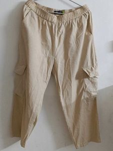 Cream coloured Cropped Trousers