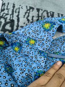Beautiful Blue Floral Print  Skirt NEW