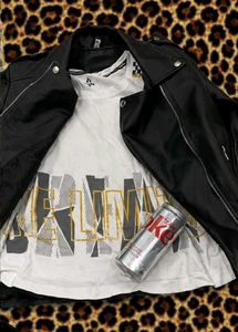 Stylish Grunge Street style Black Graphic Tee