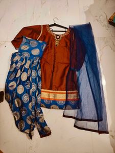 Elegant Red Kurta Set with Blue Dupatta