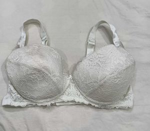 Elegant 🥰White Lace Bra