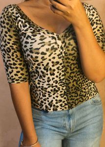 Leopard Print V-Neck Top
