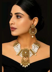 Traditional Kundan Pearl Choker Jewelry Set