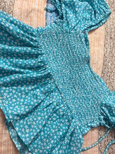 Cute Blue Floral Puff Sleeve Top