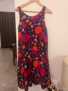 Vibrant Floral Sleeveless Dress with Tag